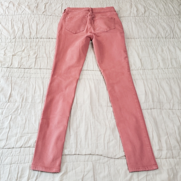 Old Navy Skinny Jeans - Picture 3 of 8
